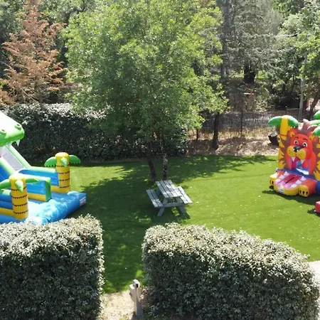 Tente Avec Terrasse Et Jacuzzi, 6 Personnes - Api-1-52-1705