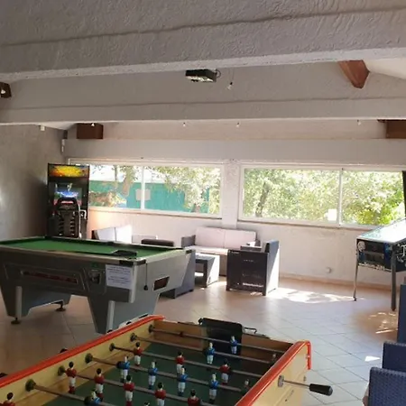 Camping Tente Avec Terrasse Et Jacuzzi, 6 Personnes - Api-1-52-1705 *